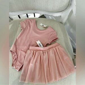 Girls Size 2T NWT Toddler Ballet & play 2 piece outfit 🩰